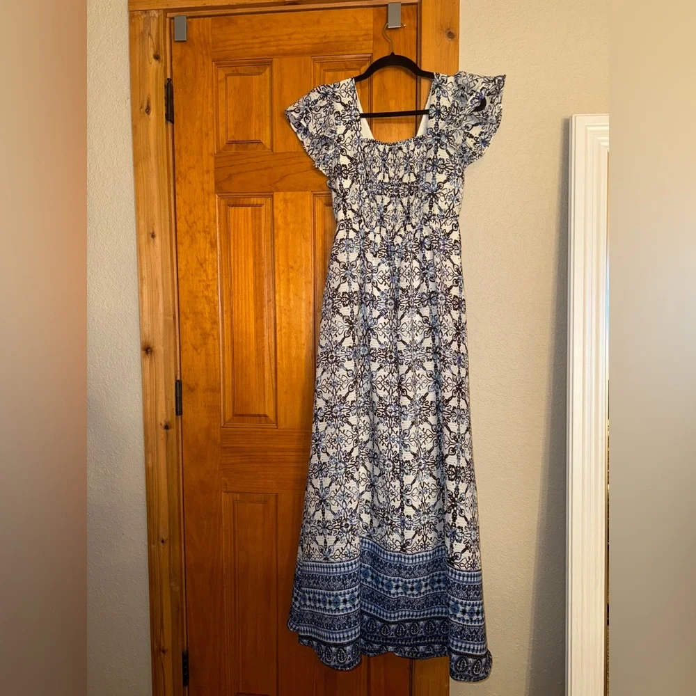 Taylor Navy and White Patterned Maxi Dress - Picture 4 of 8